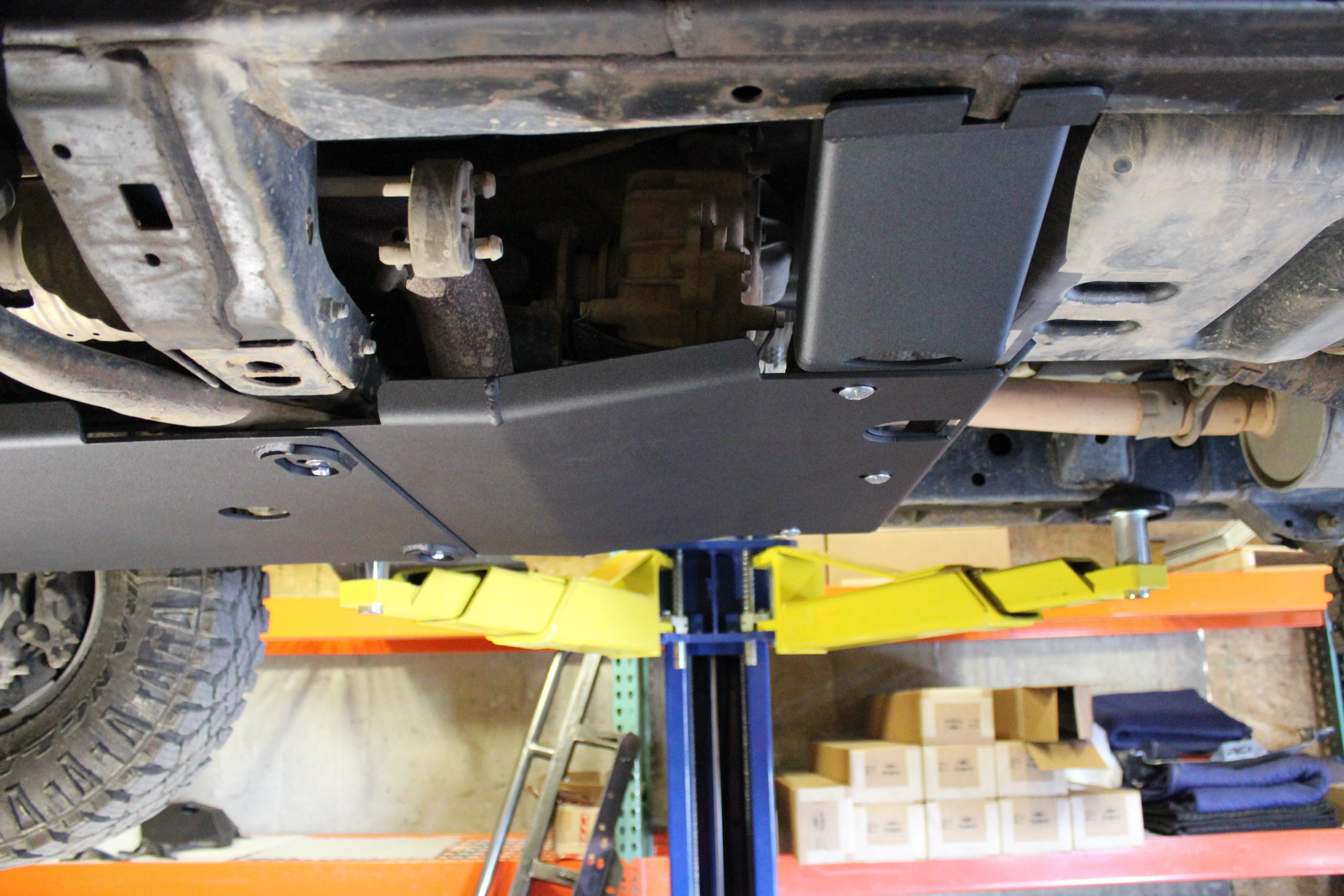 '07-14 Toyota FJ Cruiser Transfer Case Skid Plate
