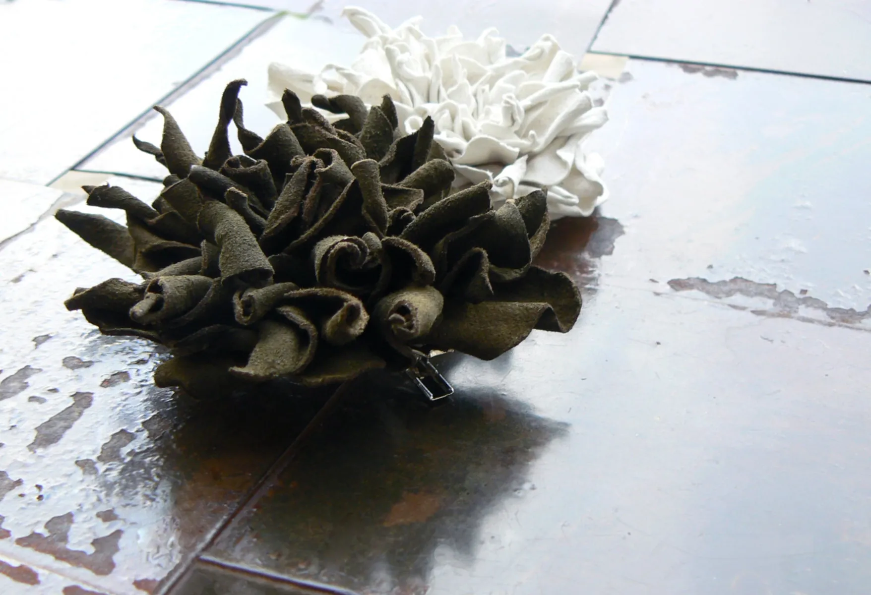 Abeba Flower Pin, Clip & Brooch  | Leather Hair Accessories  - SS43016