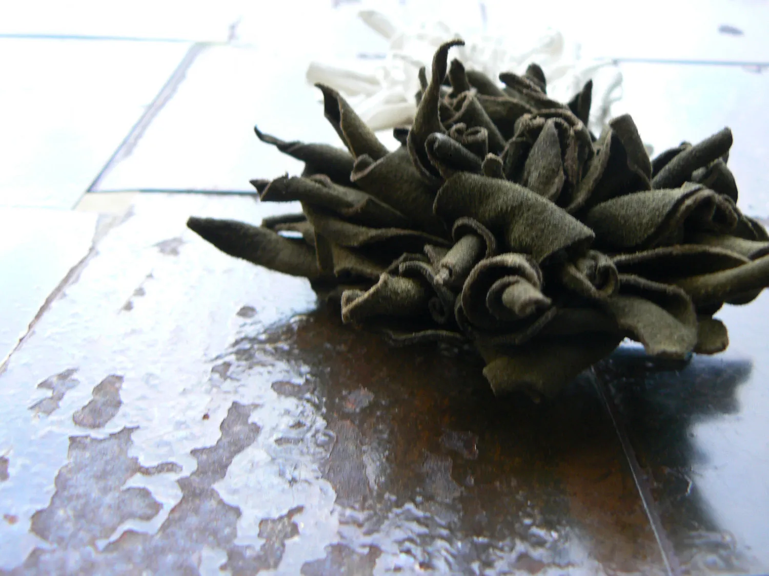 Abeba Flower Pin, Clip & Brooch  | Leather Hair Accessories  - SS43016