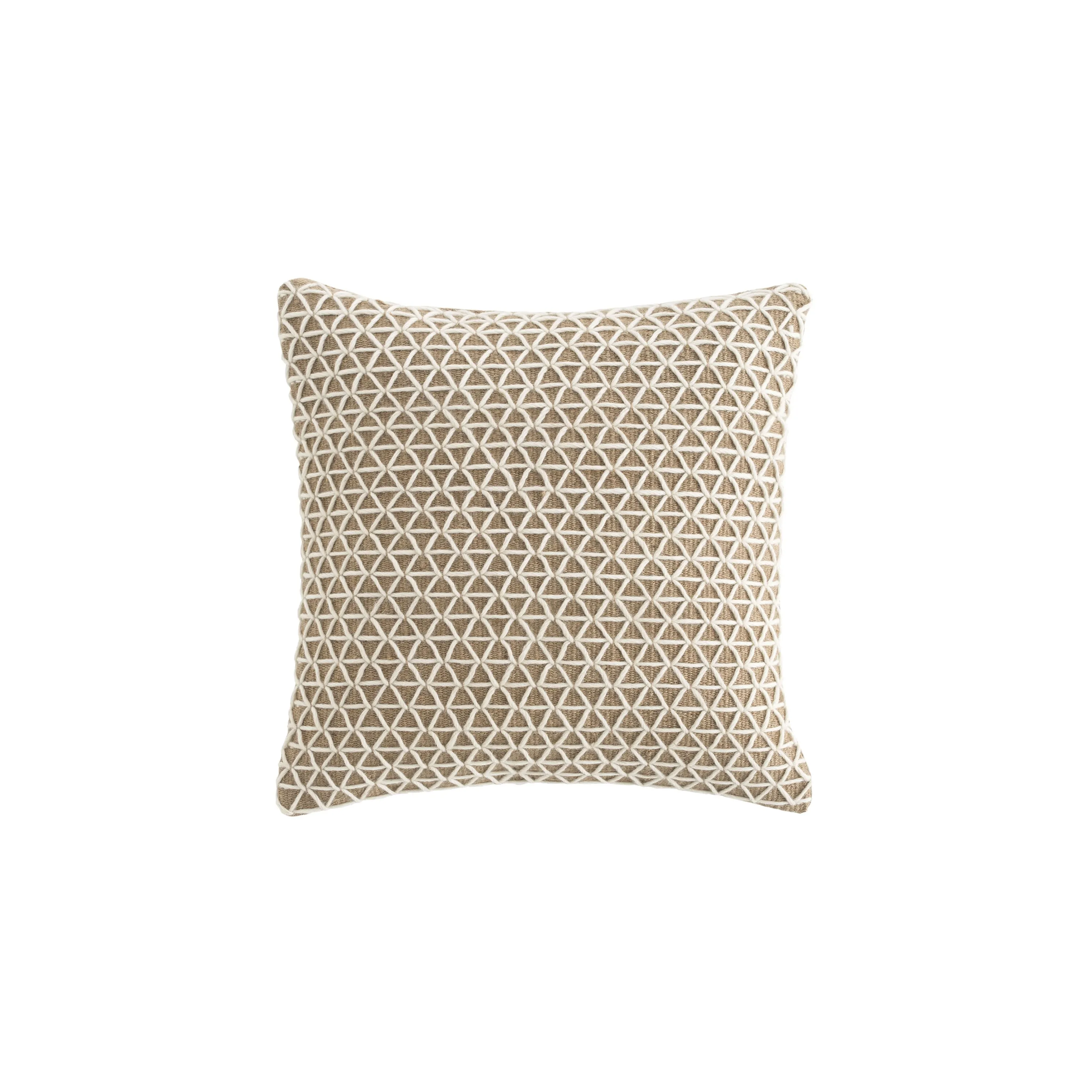 Espacio Raw Pillow