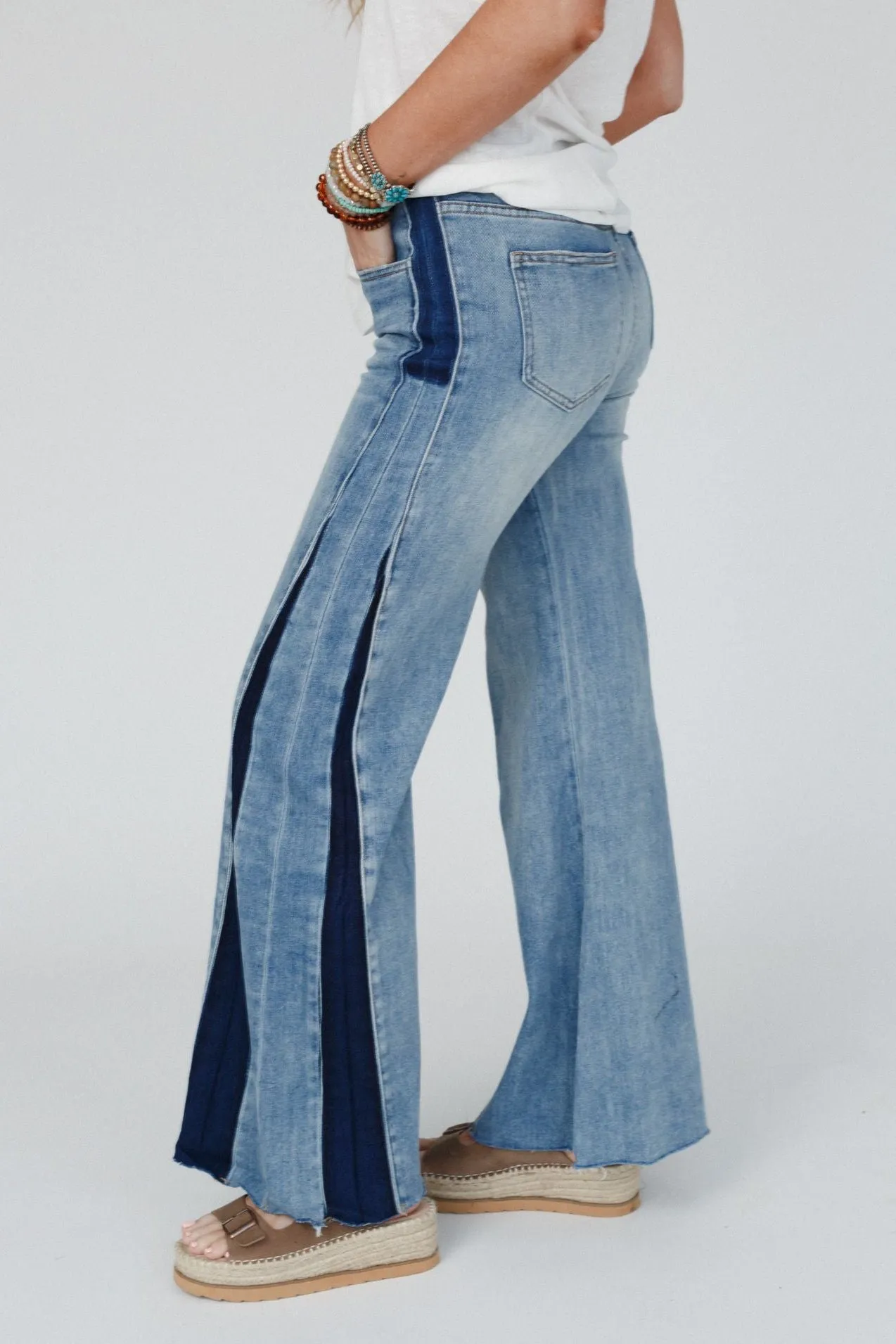 Retro Revival Wide Flare Jeans - Blue